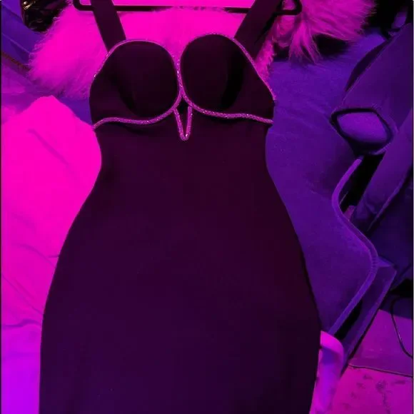 Akira Take the Plunge Bandage Dress - Picture 5 of 5